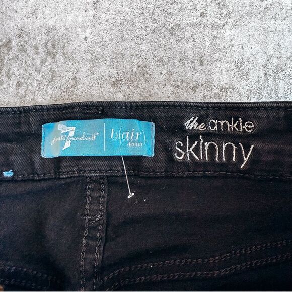 7 For All Mankind Black Ankle Skinny Jean Size 25 - Picture 5 of 8